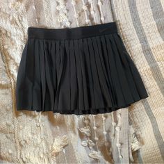 Nwot Deadstock Nike Pleated Tennis Skirt True Neutral Black With No Flaws Nike Fitted Pleated Skirt, Nike Fitted Mini Skirt, Fitted Nike Pleated Skirt, Fitted Nike Skirt, True Neutral, Tennis Skirt Black, Nike Tennis Skirt, Nike Skirts, Pleated Tennis Skirt