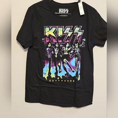 Size Large Rock And Roll Kiss Rock Band Tee Brand New With Tags Awesome Colors Black Punk T-shirt For Music Festivals, Black Grunge Tops For Music Festivals, Black Grunge Top For Music Festivals, Black Casual T-shirt For Music Festivals, Casual Black T-shirt For Music Festivals, Black Edgy Tops For Music Festivals, Black Band Logo T-shirt For Concert, Black Rocker T-shirt With Band Logo, Black T-shirt With Graffiti Print For Concert