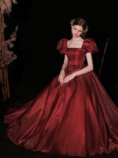 Long Princess Dress, Prom Dress Burgundy, Ball Gown Prom Dress, Dream Prom Dress, Princesses Disney, Evening Dresses With Sleeves, Princess Inspired, Short Prom Dress, Gown Prom