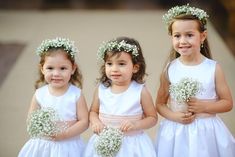 Olive Green Weddings, Simple Wedding Bouquets, Dressed In White, Bridal Bouquet Flowers, Sister Wedding, Wedding Goals, Wedding With Kids