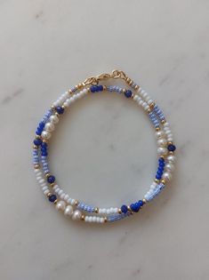 #fashion #necklace #jewelry #blue #pearl #summer #aesthetic #gold #greece #ayn #allyouneed #white #summer #vibes Self Made Bracelets, Bracelet Ideas Summer, Selfmade Jewelry, Bead Bracelet Ideas, Necklace Seed Beads, Beaded Necklace Blue, Hantverk Diy, Jewels Diy, Bracelet Inspiration