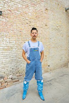 90s Style Blue Denim Overalls, Casual Bib Front Overalls For Streetwear, 90s Style Blue Cotton Denim Jumpsuit, 90s Blue Cotton Denim Jumpsuit, Retro Cotton Overalls With Relaxed Fit, Casual Fitted Bib Front Shortalls, Casual Fitted Shortalls With Bib Front, Cotton Overalls For Streetwear, Retro Cotton Overalls For Streetwear