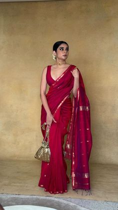 Dr. Atreyi Banerjee, a 26 year-old statistics professor, is a prodigy… #romance #Romance #amreading #books #wattpad Saree Party Look, Saree For Reception Party Wear, Saree Look For Party, Simple Red Saree, Outfit For Wedding Reception, Saree Outfit Ideas, Winter Saree, Mehndi Photoshoot, Saree Inspiration