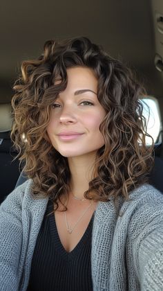 Master the art of oval face hairstyles with our top 15 picks, designed to flatter and enhance your face shape. Long Bob Curly Hairstyles, Oval Face Wavy Hair, Medium Length Brown Curly Hair, Beige Balayage Curly Hair, Mom Cut Curly Hair, Curly Hair Oval Face, Layer Curly Hair, Curly Hair Long Bob, Medium Length Haircut Curly Hair