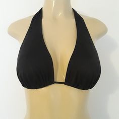 Fitted Halter Top With Built-in Bra And Underwire, T-back Tankini With Built-in Bra For Sunbathing, Halter Neck Top With Built-in Bra For Pool, Beach Season Halter Top With Built-in Bra And T-back, Summer Stretch Halter Top With Built-in Bra, Adjustable Halter Top With Built-in Bra For Summer, Summer Halter Top With Built-in Bra And T-back, Stretch T-back Halter Top For Poolside, Triangle Top Bra With Built-in Bra For Beach Season