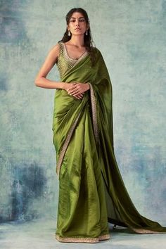 Shop for Punit Balana Green Organza Silk Saree With Blouse for Women Online at Aza Fashions Olive Green Saree, Punit Balana, Hindu Ceremony, Organza Silk Saree, Designer Silk Sarees, Indian Dresses Traditional, Saree Photoshoot, Green Saree, Stylish Sarees