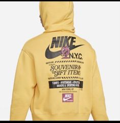 Nike Moisture-wicking Hoodie Activewear, Nike Sporty Streetwear Sweatshirt, Nike Casual Gym Sweatshirt, Casual Nike Sweatshirt For Gym, Nike Sports Hoodie Activewear, Nike Moisture-wicking Athleisure Hoodie, Nike Hoodie For Sports Season Streetwear, Nike Hoodie For Streetwear During Sports Season, Nike Hoodie For Streetwear During Sports Events