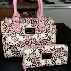 Rare 2015 Loungefly Hello Kitty Satchel With Matching Wallet With Silver Hardware. No Flaws! Pure Cuteness If You Love Pink And Hello Kitty! Hello Kitty Duffle Bag, Loungefly Hello Kitty, Hello Kitty Shoes, Kitty Accessories, Hello Kitty Accessories, Loungefly Bag, Plush Backpack, Dream Lifestyle, Cute Bags