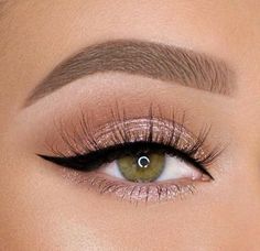 Artdeco Cosmetics, Quince Makeup, Eye Aesthetic, Quinceanera Makeup, Shiny Makeup, Bright Eye Makeup