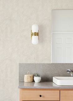 Subtle Textured Wallpaper, Texture Bathroom Wallpaper, Subtle Geometric Wallpaper, Geometric Bathroom Wallpaper, Bathroom Neutral Wallpaper, Texture Wallpaper Bathroom, Subtle Neutral Wallpaper, Bathroom Wallpaper Neutral, Powder Bathroom Accent Wall