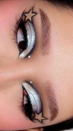 Rock Star Makeup, Glam Rock Makeup, Rock Makeup, Drag Make-up, Make Up Inspiration, Rave Makeup, Graphic Makeup, Pinterest Makeup, Dope Makeup