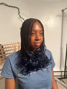 Box Braids Curls At The Ends, Shoulder Length French Curl Braids, Braids Bob, Shoulder Length Braids, Shoulder Length Box Braids, Latest Braided Hairstyles, French Curl, Hair Inspiration Long, Single Braids