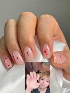 Red nail art Kim Taehyung Nails, Aesthetic Nails Halloween, V Nail Art, Taehyung Inspired Nails, Nail Art Bts Army, Outfits Taehyung Inspired, Taehyung Nail Art, Taehyung Style Outfit Girl