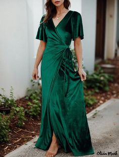 OliviaMark - Exquisite Swan Velvet V-Neck Bridesmaid Cocktail Party Dress Gown with a Ravishing Split Vintage Cat Eye Glasses, Dress 2022, Cocktail Party Dress, Floral Dress Summer, Boho Maxi Dress, Wide Leg Jumpsuit, Womens Fashion Trends, Velvet Dress, Formal Dress