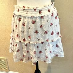 New Ultra Flirt White Floral Skirt Size S White Tiered Mini Skirt With Floral Print, White Floral Print Tiered Mini Skirt, White Floral Print Short Skirt, Blue Plaid Skirt, Short Black Skirt, White Floral Skirt, Flared Mini Skirt, Striped Skirt Pencil, Plaid Pleated Skirt