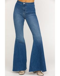 Free People Women's Dark Just Float on Flare Jeans, Dark Blue Indie Goth, Boho Street Style, High Rise Blue Jeans, Black Flare Jeans, Blue Flare Jeans, High Rise Style, Jeans Dark Blue, Free People Style, Khaki Fashion