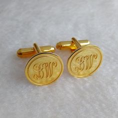 Personalized Cufflinks,Circle Two Initial Cufflinks,Gold Men CuffLinks,Engraved Monogram CuffLinks,E Monogram Cufflinks, Monogrammed Cufflinks, Initial Cufflinks, Wedding Cuff Links, Monogram Earrings, Map Jewelry, Engraved Cufflinks, Puzzle Jewelry, Wedding Cuff