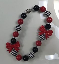 Red and Black Girl's Boutique Valentine Bubblegum Necklace With Bow. Bubblegum Necklace, Girls Boutique, Bubble Gum, Red And Black, Boutique, Red, Black