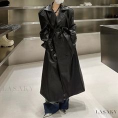 Lasaky - Elegant Outerwear Design Long Coat Bear Leather, Pull And Bear, Leather Trench, Dress Shirt Sleeves, Leather Trench Coat, Trench Coats Women, Outfit Inspo Fall, Printed Pants, Long Sleeve Bodysuit