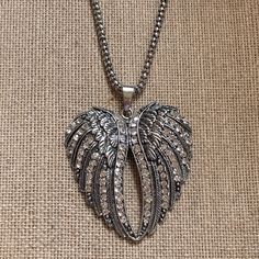 Antiqued Wings Of An Angel To Hug & Comfort You Necklace Chain Measures - 32" And Closes With A Lobster Claw Clasp Silver Tone Crystal Wings Measure - 2" High X 2" Wide Not Including The Bail Very Nice Condition Looks Unused Jewellery Silver Aesthetic, Hug Jewelry, Tiffany Infinity Necklace, Wings Of An Angel, Crystal Wings, Green Onyx Necklace, Angel Wings Necklace, Perfume Jewelry, Crystal Angel