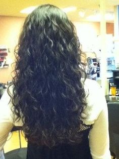 Stiylish jacket with curly wings..<3 Deniz <3 Long Perm, Loose Perm, Deva Cut, Hair Pics, Air Dry Hair, Permed Hairstyles