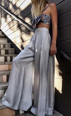 Zimmermann Urban Fashion Girls, Chique Outfit, Urban Wear Women, Urban Wear, Looks Chic, Fashion Streetwear, Urban Outfits, Donna Karan, Outfit Idea