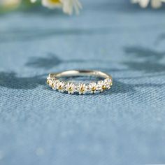 Flower Shape 925 Sterling Silver Ring - Sydney So Sweet Matching Promise Rings, Promise Rings Simple, Mothers Day Rings, Daisy Ring, Evil Eye Ring, Minimalist Ring, Heart Melting, Minimalist Rings, Love Ring