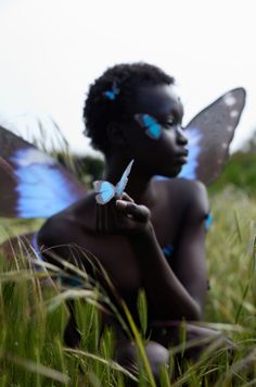 Blue Morpho, a Stonehart campaign featuring the new butterfly hair clips and butterfly face jewelry. Photography x Elizabeth Elder.