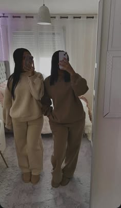 Essentials Hoodie Outfit Grey, Winter Ugg Outfits, Zara Drip Outfit, Outfit Zara Drip, Comfy Outfits Lazy, Outfit Zara, Cute Lazy Day Outfits