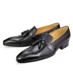 Introducing the ElegantGent Leather Brogue Oxford Wedding Loafers, crafted with the finest genuine cow leather for a luxurious and sophisticated look. Slip into these sleek loafers with a pointed toe design and enjoy the comfort of the PU lining. Elevate your style and make a statement at any formal occasion. Shop now and step into elegance. Men Italian Style, Summer Groom, Style Oxford Shoes, Loafers Dress, Oxford Shoes Style, Summer Luxury, Leather Wedding, Formal Loafers, Leather Brogues