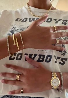 Culture Magazine, Gold Girl, Jewelry Accessories Ideas, Classy Jewelry, Jewelry Essentials, Money Aesthetic, Stacked Jewelry