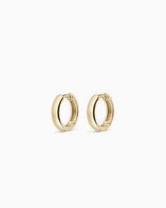 Lou Helium Huggies Earring in 13 mm k Solid Gold/Single, Women's by gorjana Earrings Stacking, Jewelry 2023, Jewellery Brand, 14k Gold Necklace, Mix Style, Lightweight Earrings, Gold Necklaces, Huggie Earrings, Diamond Stud