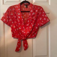 Sweet Button Up Shirt With A Tie At The Waist. Has A Collar And Is Very Light And Flowy. Brand New Without Tags. Forever 21 Tops, Button Up Shirts, Button Up, Floral Tops, Red And Blue, Top Blouse, Womens Tops, Floral, Women Shopping