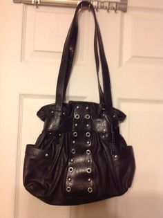 NWT Attention Jazz Band Shopper Black #Attention #TotesShoppers Emo Scene Outfits, Goth Bag, Gothic Wardrobe, Rare Things, Cute Things To Buy, Y2k Bags, Goth Things, Scene Outfits, Fashion Purses