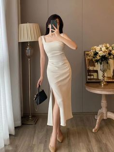 White satin suspender dress for women 2024 summer new style high-end slit hip-hugging waist-length long skirt 2025 Style, Life Core, Simple Evening Dress, Womens Lace Shorts, Gowns Dresses Elegant, Dresses Elegant, Suspender Dress, Capped Sleeve Dress, Download Books