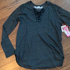 New With Tags! So Nikki Long Sleeve Top. Size Xl Casual Black Shirt For Loungewear, Emoji Shirt, Eyes Emoji, Blue Football, Grey Tie, Tie Dye Long Sleeve, Shoulder Shirts, White Tie, Shirts For Girls