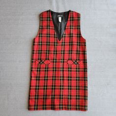 Vintage Sag Harbor Wool Blend Plaid Holiday Mini Jumper Dress Sleeveless Pocket Red Pre-Owned In Great Condition. Please Note *The Real Color Of The Item May Be Slightly Different From The Pictures Shown On Website Caused By Many Factors. *Don't Go By Size Number. Do Check Measurements To Determine If The Item Will Fit. Measurements; Approximately (Laying Flat). Shoulder To Shoulder: 15 Inches (Shoulder Seam To Shoulder Seam) Armpit To Armpit: 21.5 Inches (Chest Measurement) Length: 38 Inches (C Plaid Sleeveless Lined Dress, Red Sleeveless Lined Mini Dress, Casual Sleeveless Mini Dress For Holiday, Red Sleeveless Mini Dress For Holiday, Red Sleeveless Dress For Fall, 2024 Style, Sag Harbor, Measurement Length, Jumper Dress