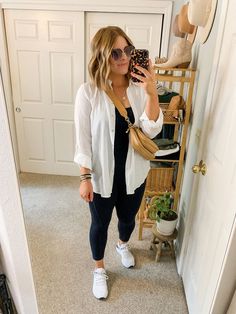 casual brunch outfit summer plus size Oversize Top Outfit, Summer Mom Outfits Midsize, Mom Looks Casual Summer, Casual Millennial Outfit, Casual Mom Style Plus Size, Meet The Teacher Outfit For Mom, Sneaker Summer Outfits Women, Mid 60 Degree Outfit, Mom Casual Outfits Spring