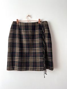 Vintage SAG HARBOR plaid skirt Knee checkered skirt Back to School Skirt Size Large to Extra Large Wool blend Winter Plaid Skirt High Waist Skirt Label size: 14 Estimated size: L/XL Measurements: Length:  21"/ 53.5 cm Waist:  34"/ 86.3 cm Hips: 46"/ 117 cm Please check measurements to insure a proper fit. Remember to allow yourself some extra room for movement. You can compare these with something from your closet that fits you well. This skirt will come to you freshly laundered and ready to wea Back To School Skirt, School Skirt, Checkered Skirt, Winter Plaid, Skirt High Waist, High Waist Skirt, Sag Harbor, Extra Room, Plaid Skirt