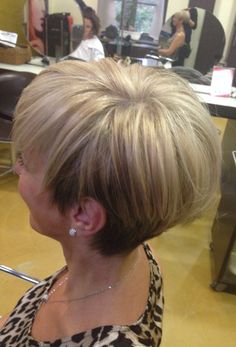 Short Wedge Hairstyles, Hair Dye Color Ideas, Short Haircut For Women, Short Hair Dos, Haircut For Women, Celebrity Short Hair, Wedge Hairstyles