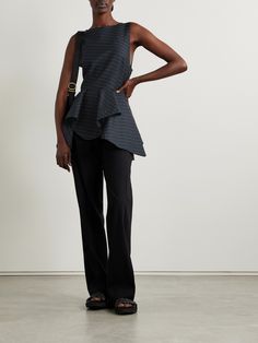 JW Anderson is so skilled at melding masculine and feminine elements to make designs that feel undeniably fresh. This top is made from pinstriped wool-blend twill and fits slim before falling to flouncy ruffles through the peplum hem. Wear yours with tailoring or jeans. Masculine Feminine Fashion, Peplum Tops, Masculine Feminine, Feminine Fashion, Peplum Styling, Ootd Ideas, Sports Trousers, Jw Anderson, Peplum Hem