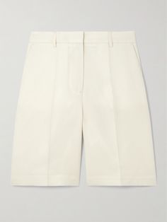 EXCLUSIVE AT NET-A-PORTER. Create a chic all-white outfit by styling TOTEME's shorts with a tonal tank or blazer. Cut from grain de poudre, they have a nearly knee-grazing profile with pressed creases running through the front. Classic White High-waisted Bermuda Shorts, Classic White Bermuda Shorts For Work, Elegant White Bermuda Bottoms, Chic White Bermuda Shorts For Summer, Classic White Bermuda Shorts, Classic White Bermuda Shorts For Summer, Chic White Cotton Bermuda Shorts, Barbour Liddesdale, Short Faux Fur Coat