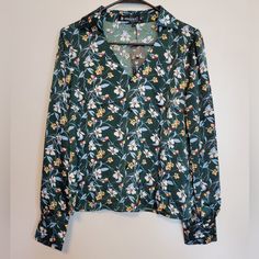 Green Floral Silky Blouse, Faux Covered Buttons, Size Medium Green Collared Top With Floral Print, Silky Blouse, Covered Buttons, Blue Green, Color Blue, Top Blouse, Blouses, Womens Tops, Size Medium