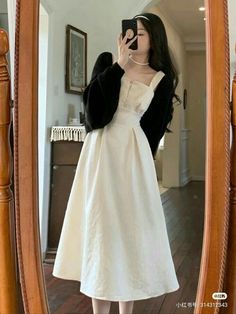 Elegant Slip Dress, Korean Style Dress, Mode Turban, Dress Y2k, Korean Outfits, Female Fashion, Trending Dresses, Strap Dress