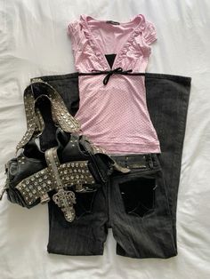 2000s Fall Outfits, Darker Outfits, Grunge Bag, Japan Outfits, Fashion Coquette, Thrifted Fashion, 2000s Coquette, Girly Fits, Autumn Look