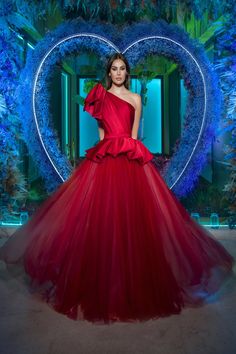 Ziad Germanos ZGRTW8 Satin&Tulle Fabric. Fall 2024 evening collection gown. Couture Evening Dress, Plastic Dress, Satin Tulle, Couture Dress, Red Gowns, Red Carpet Event, Tulle Fabric, Dress Cover, Fall 2024