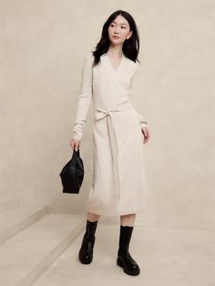 Wrap Midi Sweater Dress | Banana Republic Factory Fall Dresses For Women, Classic Fall Style, Dress And Sneakers Outfit, Fall Workwear, Wrap Sweater Dress, Midi Sweater Dress, Look Casual Chic, Denim Essentials, Fall Wardrobe Essentials