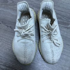 Yeezy Boost White Size 6 Pre Owned Yeezy 500 Bone White, Yeezy White, Kids Yeezys Size 4'5, Shoes Yeezy, Yeezy Shoes, Yeezy Boost, Color White, Size 6, Women Shoes