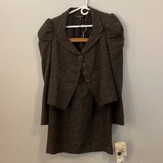 Nwt Vintage Nine West Kensington Espresso Suit Jacket & Skirt Set Size 8 New With Tags 41% Acrylic, 32% Polyester, 17% Rayon, 10% Cotton Lining: 100% Polyester Made In China Dry Clean Fitted Long Sleeve Skirt Suit For Winter, Winter Formal Fitted Skirt Suit, Classic Fitted Winter Skirt Suit, Classic Fitted Skirt Suit For Winter, Fitted Fall Skirt Suit, West Kensington, Silk Skirt Outfit, Tweed Skirt Suit, Vintage Skirt Suit