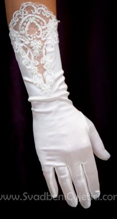 Elegant Fitted Lace Bridal Accessories, Royal Gloves, Wedding Gloves Long, Silk Gloves, Snow Gloves, Burlington Vt, Unique Bride, Wedding Gloves, Bridal Gloves